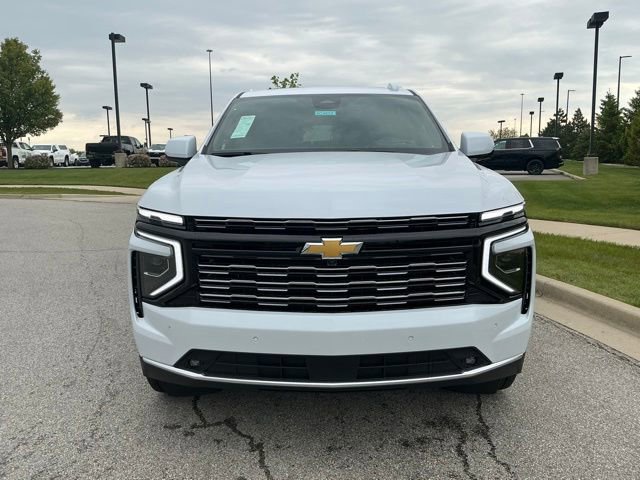 New 2026 Chevrolet Suburban High Country AWD/4WD image 8