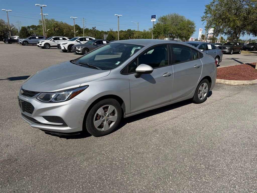 Used 2018 Chevrolet Cruze LS image 11
