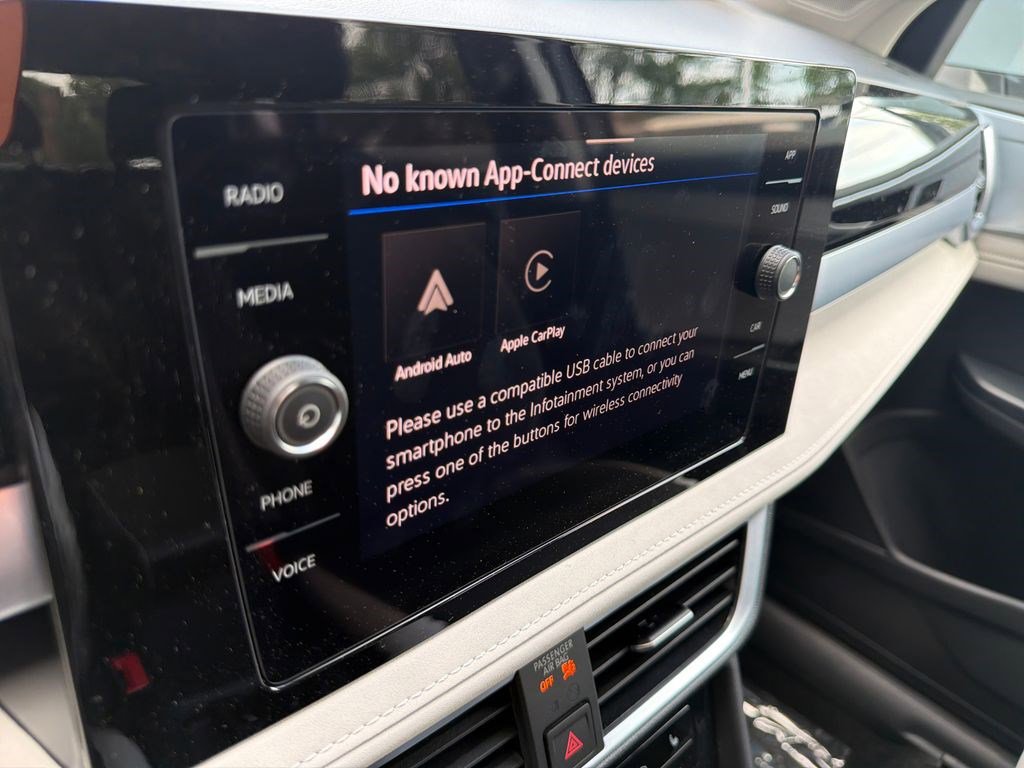 New 2026 Volkswagen Taos SE AWD/4WD image 15