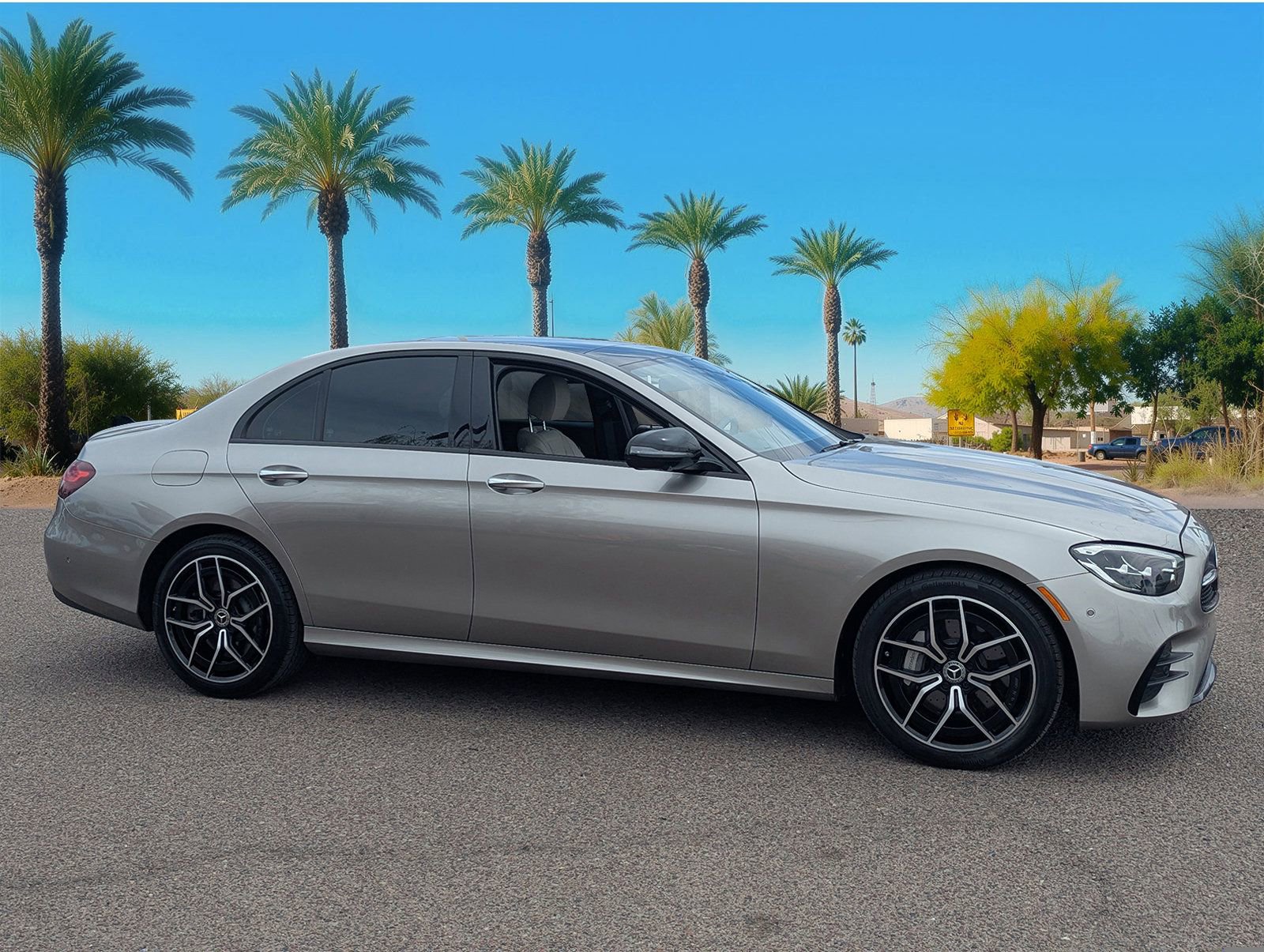 Used 2022 Mercedes-Benz E 450 4MATIC Sedan image 7