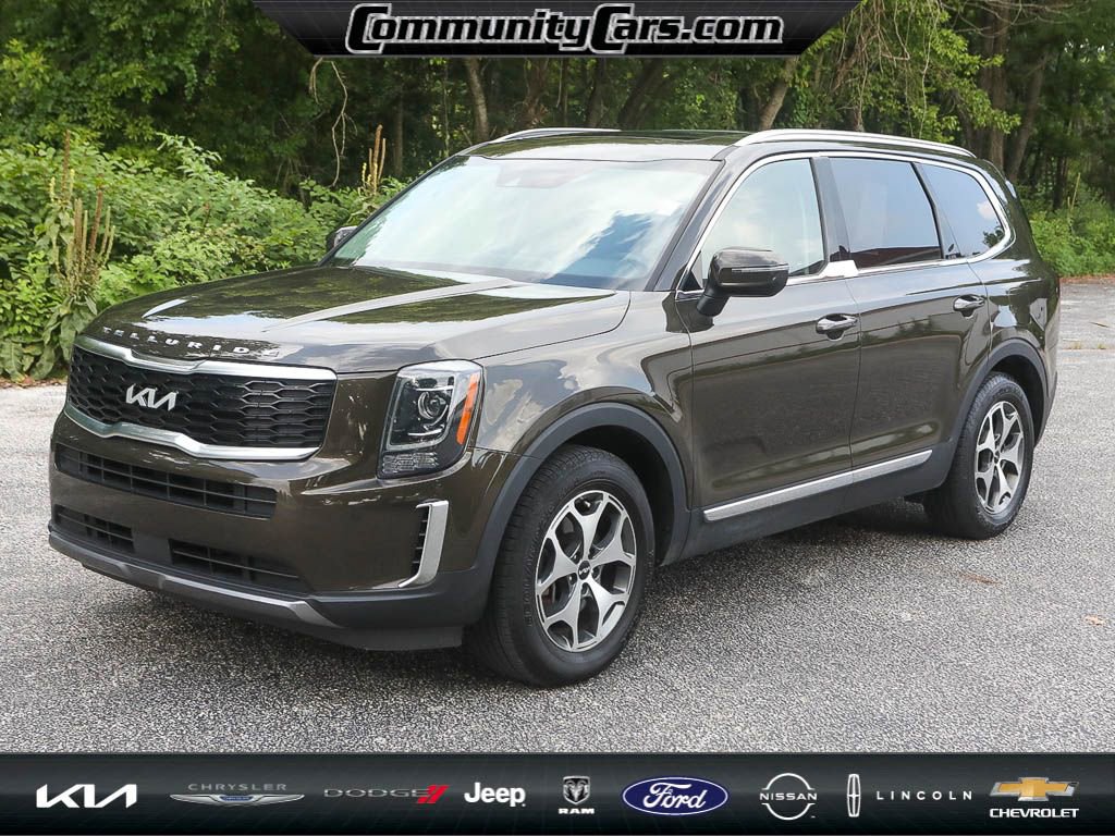 Used 2022 Kia Telluride EX image 2