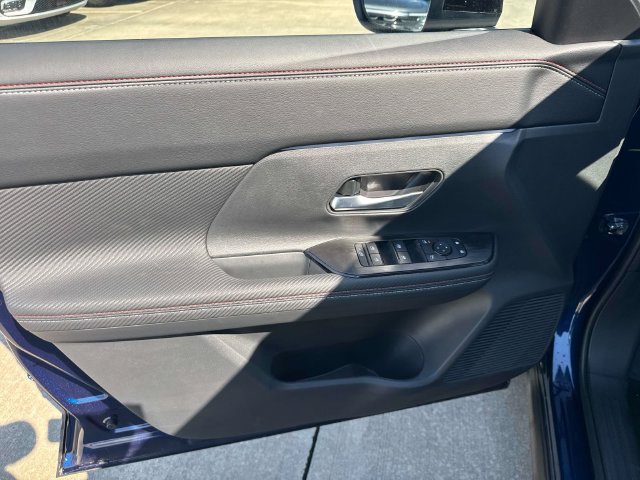 New 2027 Nissan Kicks SR FWD image 21