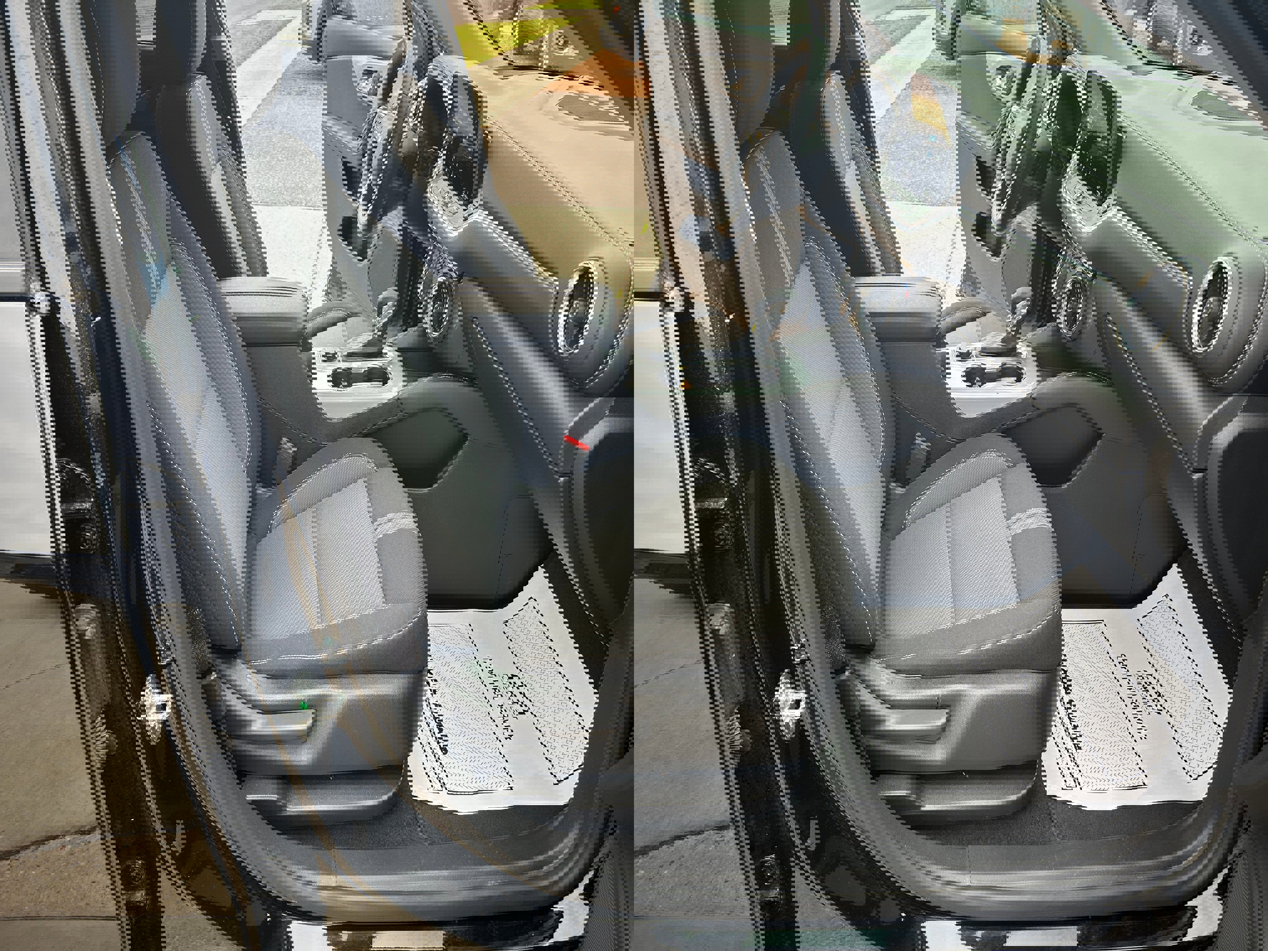 Used 2025 Chevrolet Blazer LT image 34