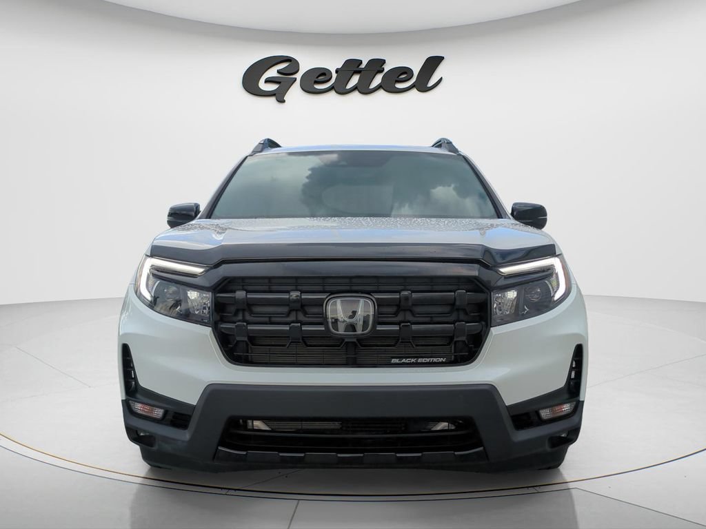 Used 2025 Honda Ridgeline Black Edition image 2