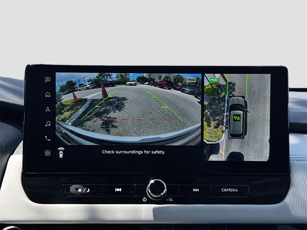 New 2025 Mitsubishi Outlander SE image 14