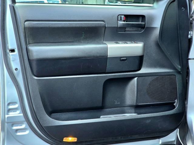 Used 2015 Toyota Sequoia SR5 image 24