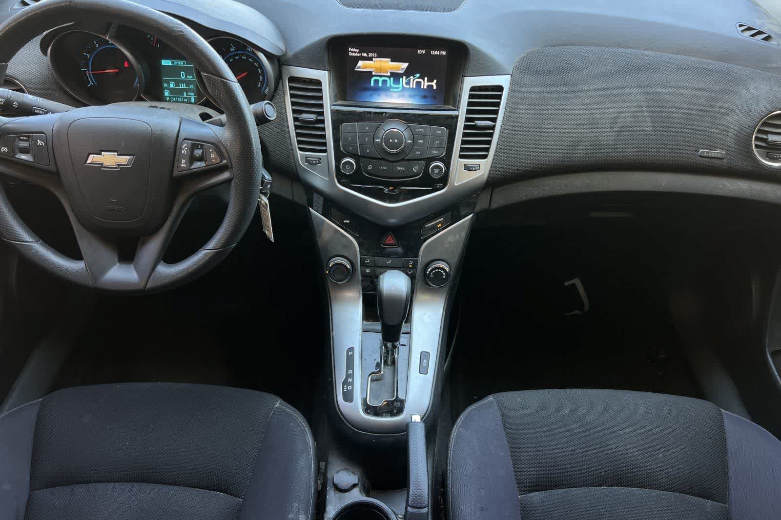 Used 2015 Chevrolet Cruze LT FWD image 4