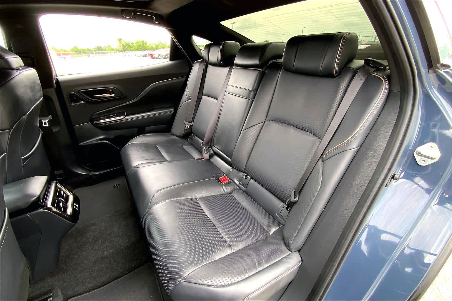 Certified 2025 Toyota Crown Platinum AWD/4WD image 20