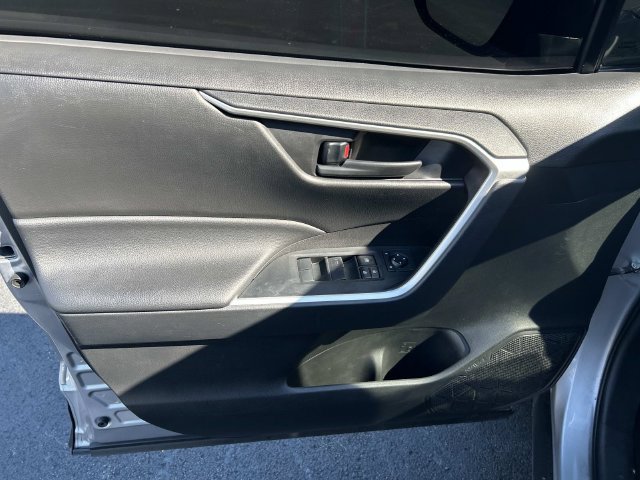 Used 2024 Toyota RAV4 LE FWD image 20