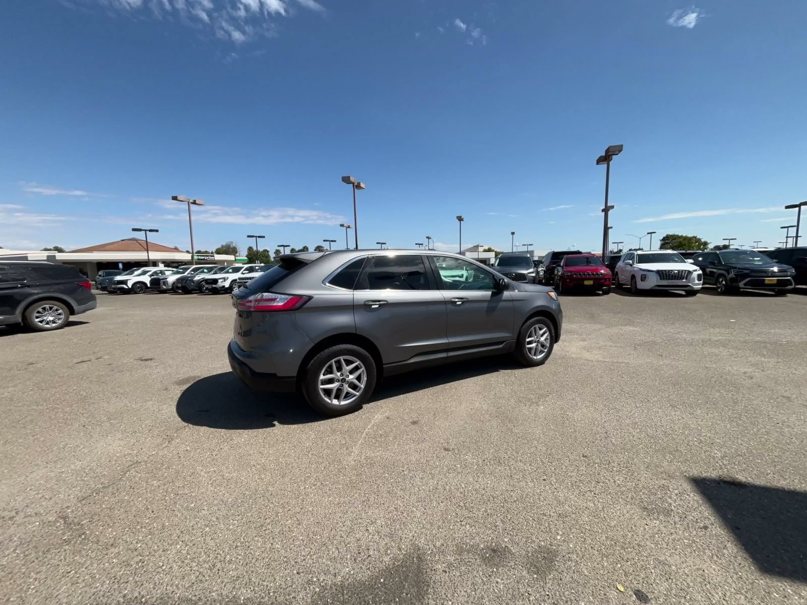 Used 2024 Ford Edge SEL AWD/4WD image 14