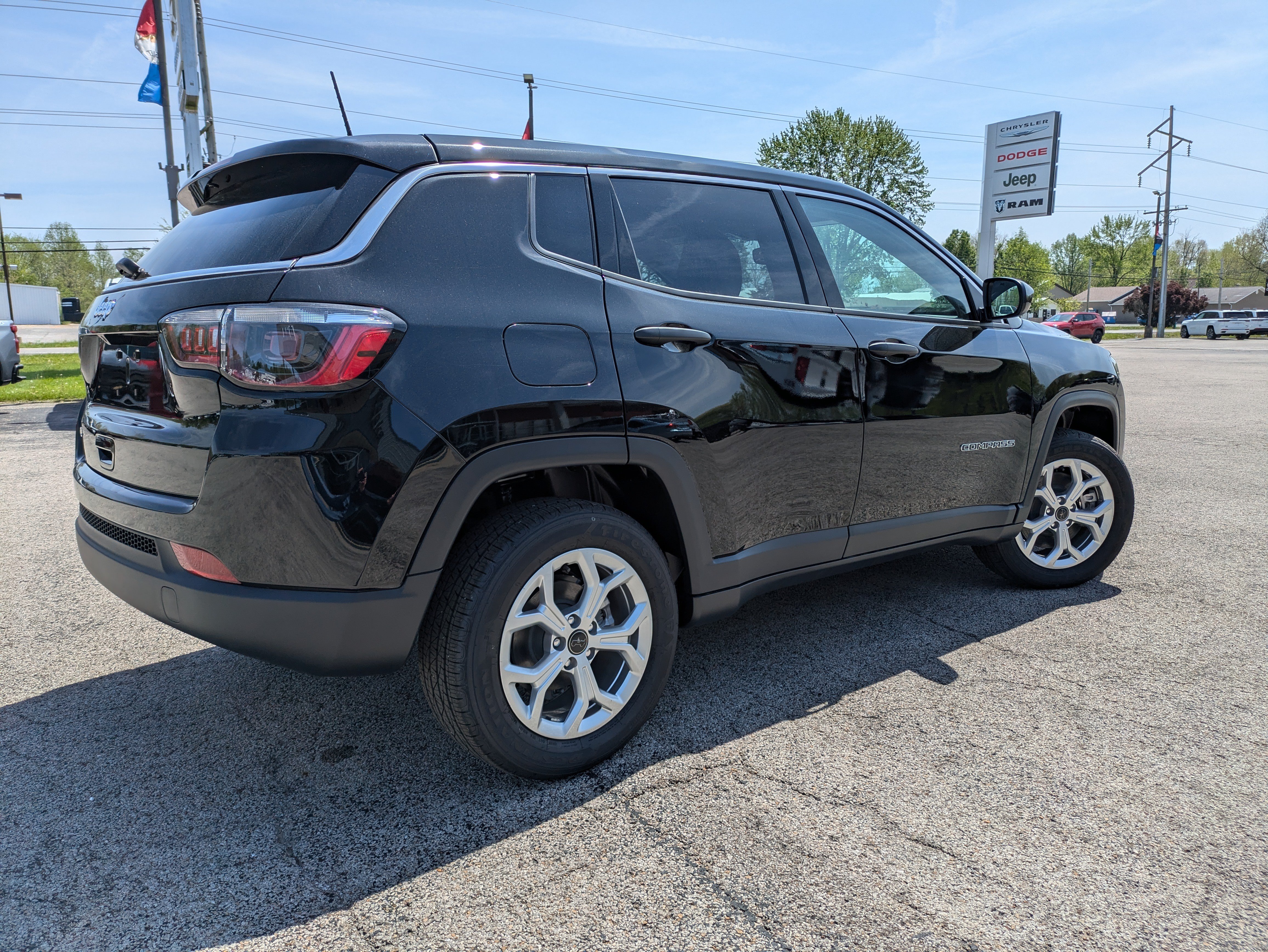 New 2025 Jeep Compass Sport AWD/4WD image 4