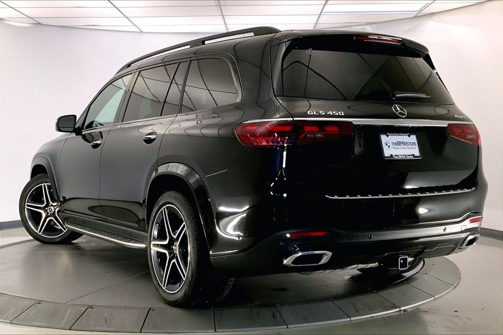 Used 2024 Mercedes-Benz GLS 450 4MATIC image 10