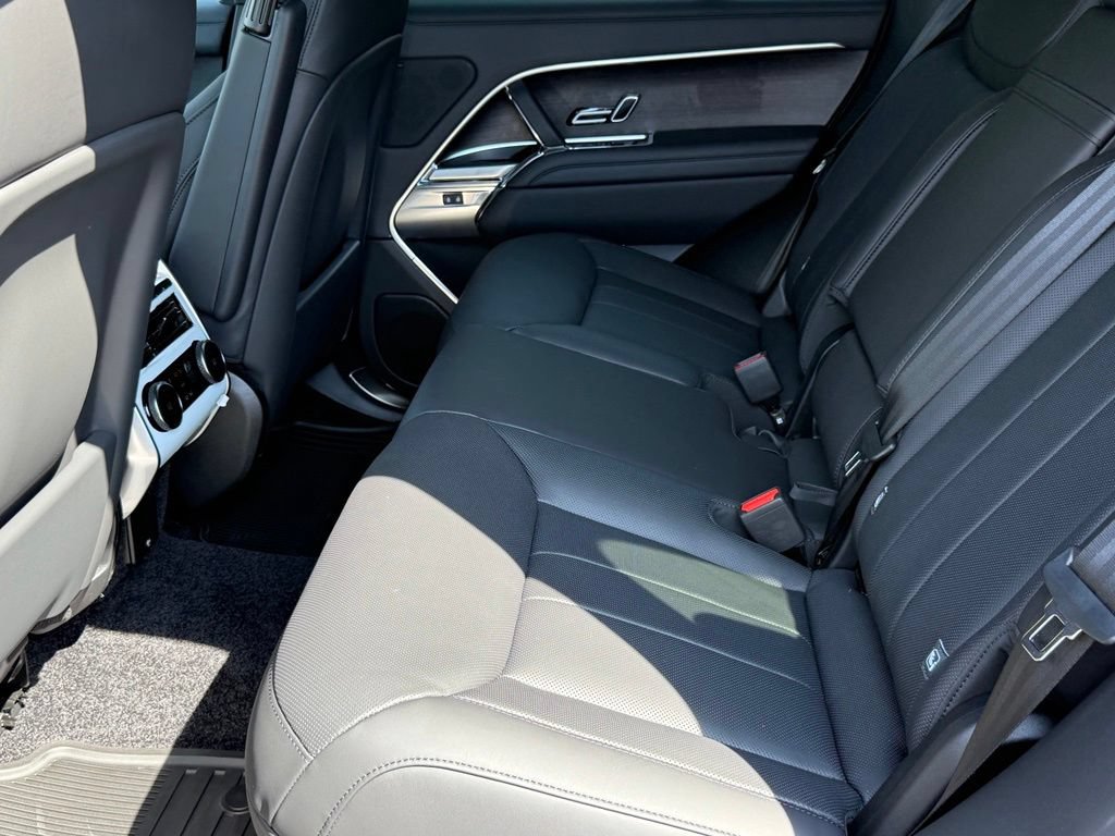 New 2026 Land Rover Range Rover SE AWD/4WD image 32