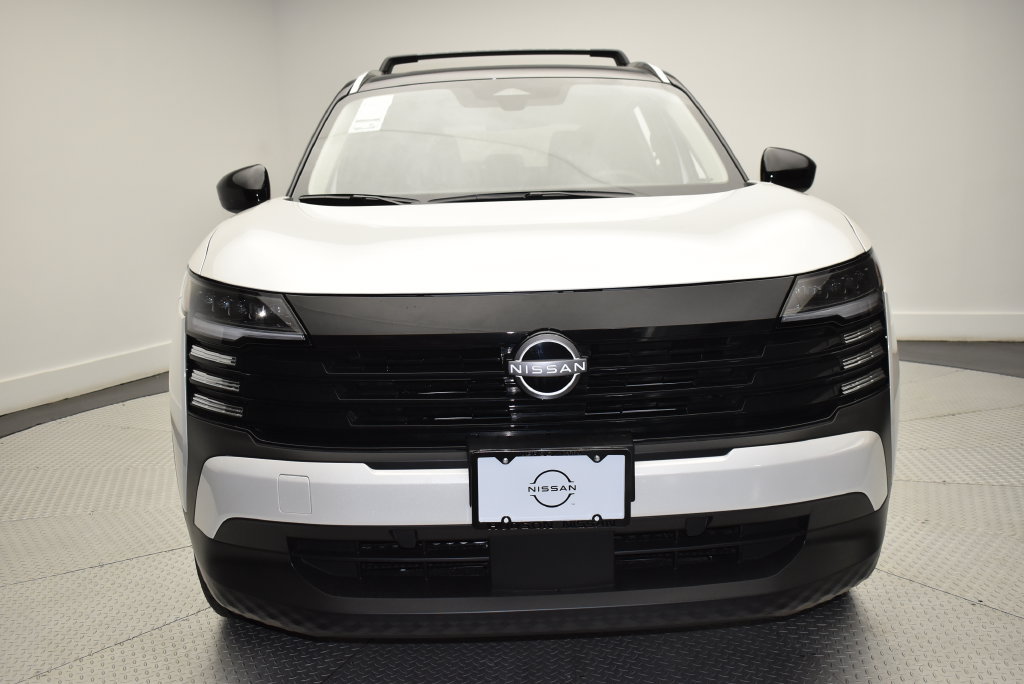 New 2026 Nissan Kicks SV w/ SV Premium Package AWD/4WD image 2