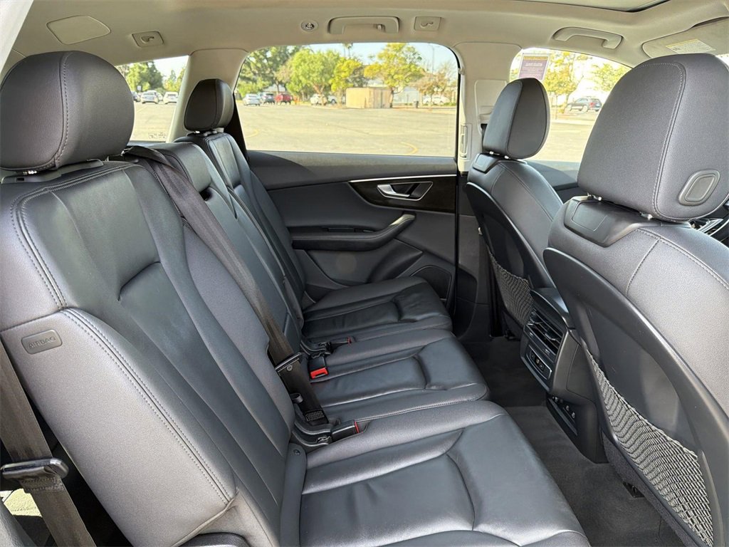 Used 2023 Audi Q7 3.0T Premium Plus image 31