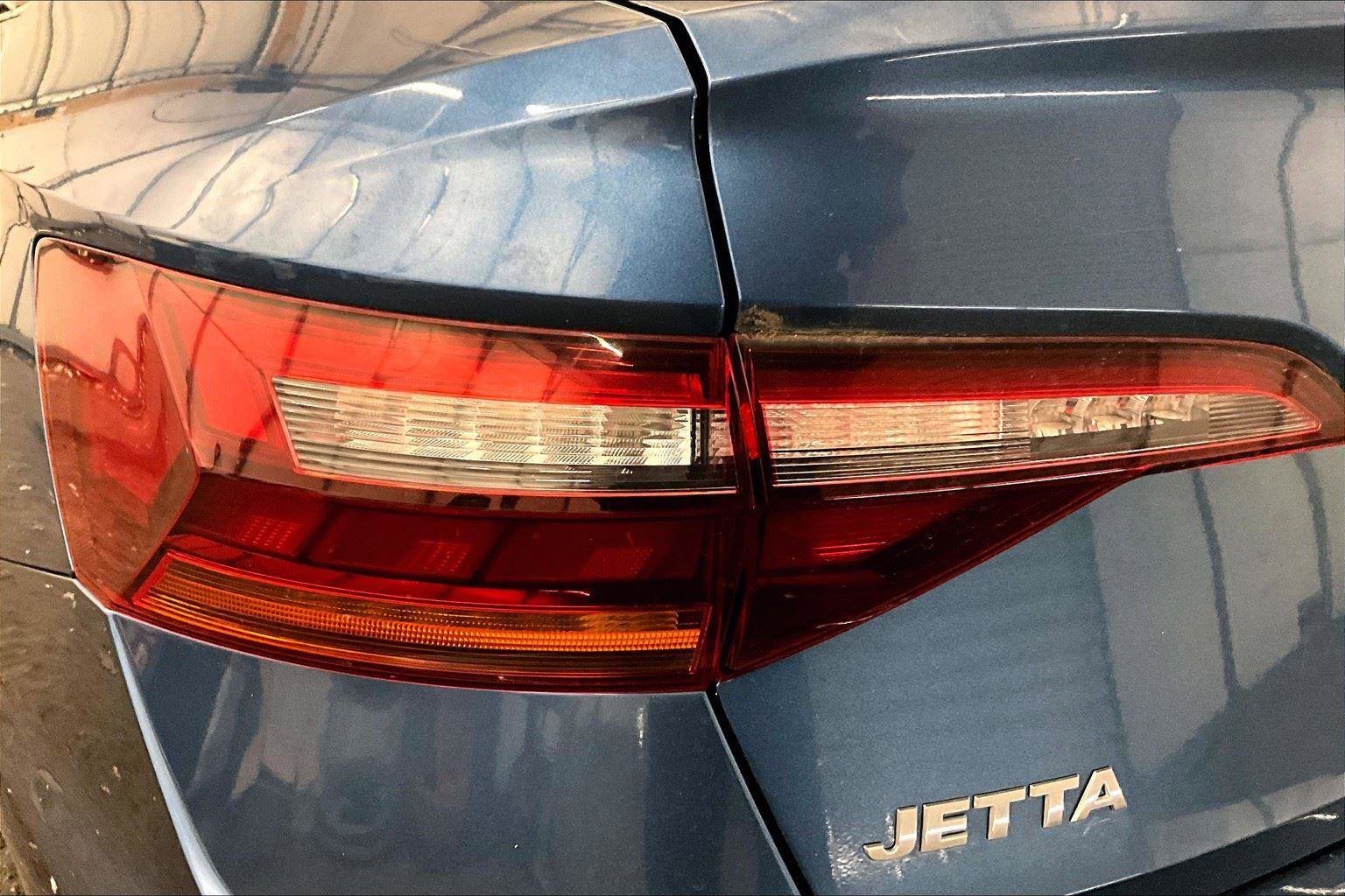 Used 2019 Volkswagen Jetta S w/ Driver Assistance Package image 28