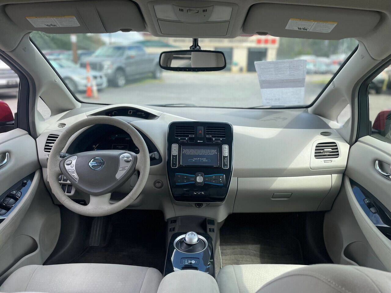 Used 2012 Nissan Leaf SL FWD image 12