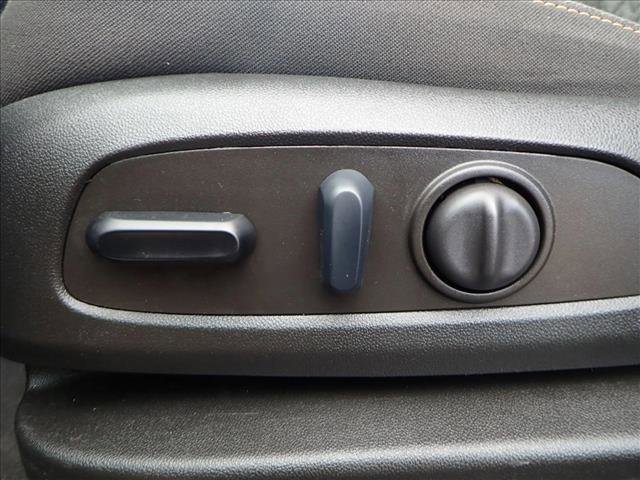 Used 2023 Chevrolet Equinox LT w/ Driver Convenience Package image 10