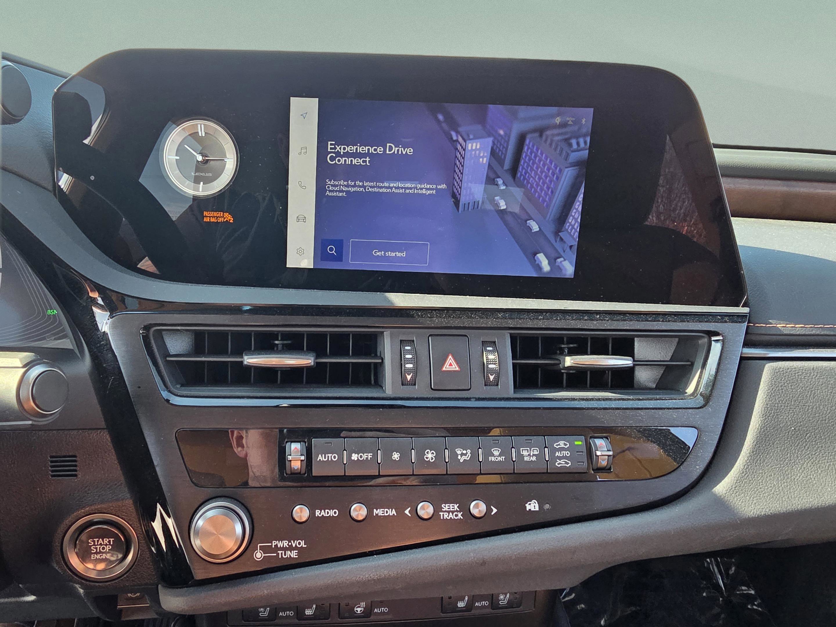 Used 2025 Lexus ES 350 w/ Premium Package image 17