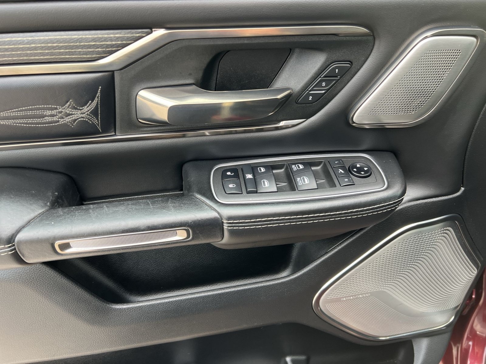 Used 2021 RAM 1500 Limited AWD/4WD image 15