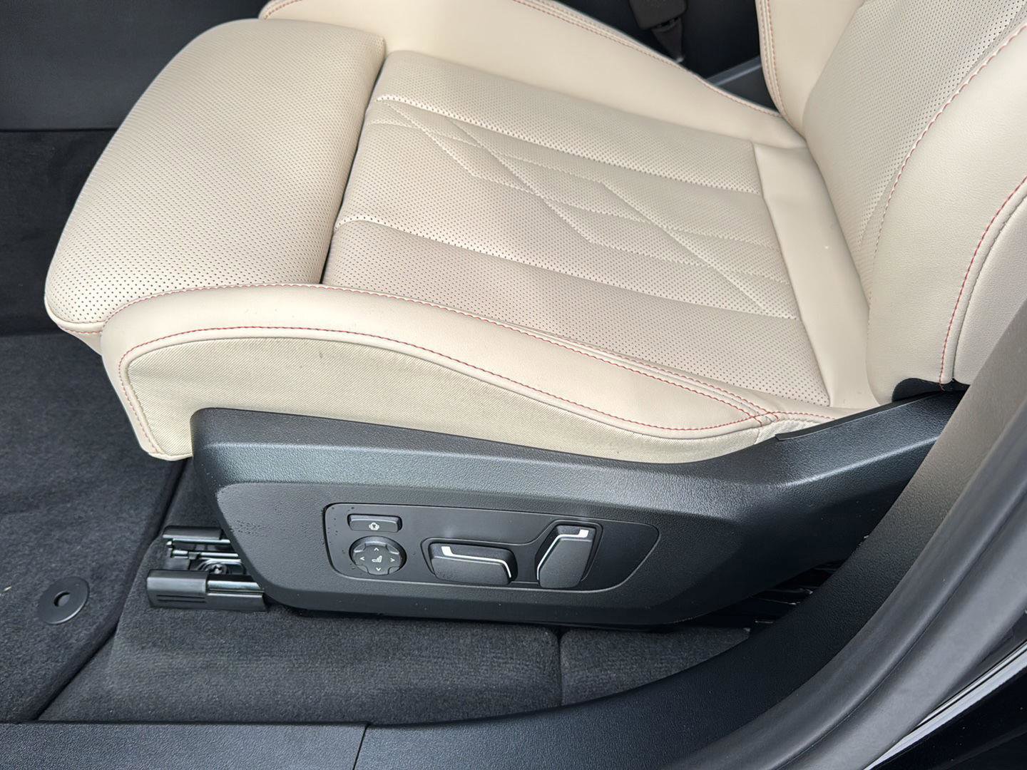 New 2026 BMW X3 xDrive30 w/ Premium Package image 27