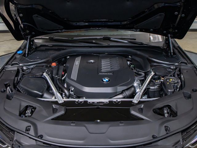 Used 2026 BMW 840i xDrive w/ M Sport Professional Package AWD/4WD image 5