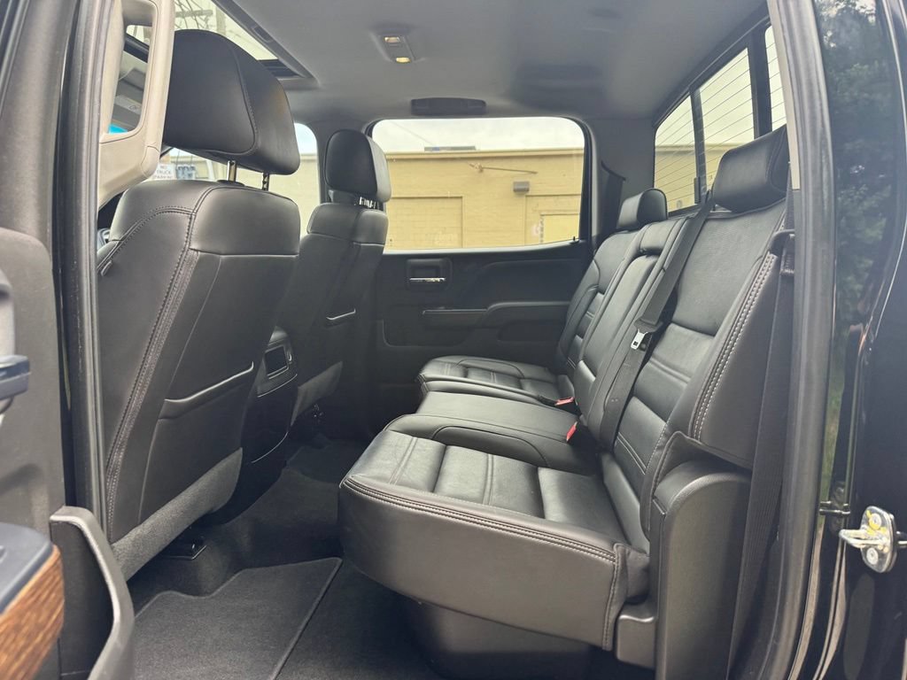 Used 2018 GMC Sierra 2500 Denali w/ Duramax Plus Package AWD/4WD image 20