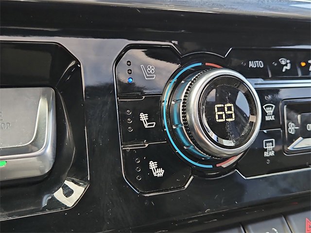 Used 2024 GMC Sierra 2500 Denali w/ Max Trailering Package image 5