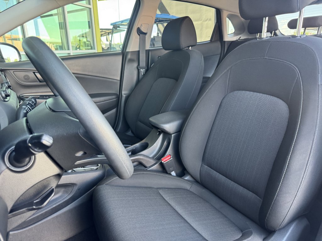 Used 2023 Hyundai Kona SEL w/ Cargo Package image 29