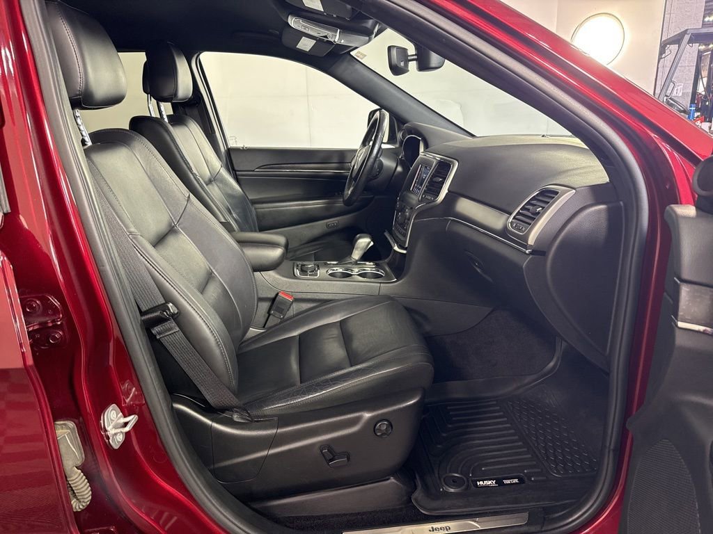 Used 2018 Jeep Grand Cherokee Limited AWD/4WD image 17