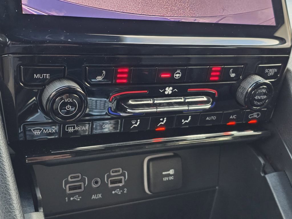 Used 2025 Jeep Grand Cherokee Limited w/ Black Appearance Package image 25