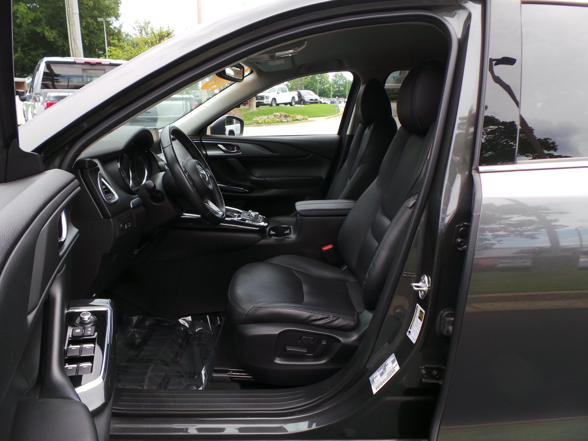 Used 2018 MAZDA CX-9 Touring FWD image 26