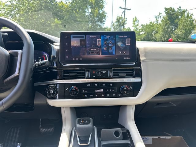 Used 2026 Nissan Pathfinder SL w/ SL Premium Package AWD/4WD image 23