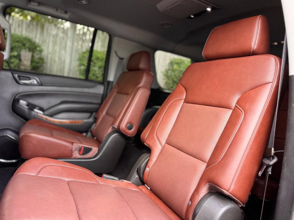 Used 2020 Chevrolet Suburban Premier w/ Premier Plus Edition AWD/4WD image 22