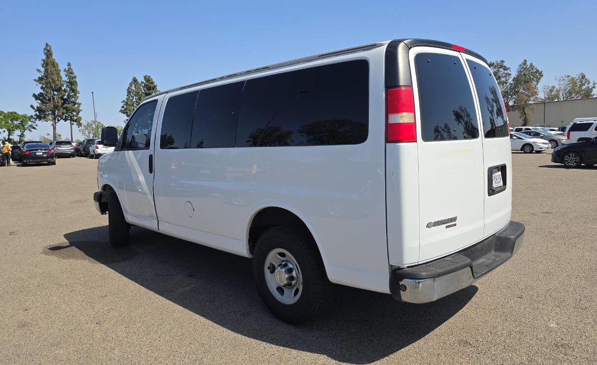 Used 2013 Chevrolet Express 2500 LS w/ Power Package RWD image 4