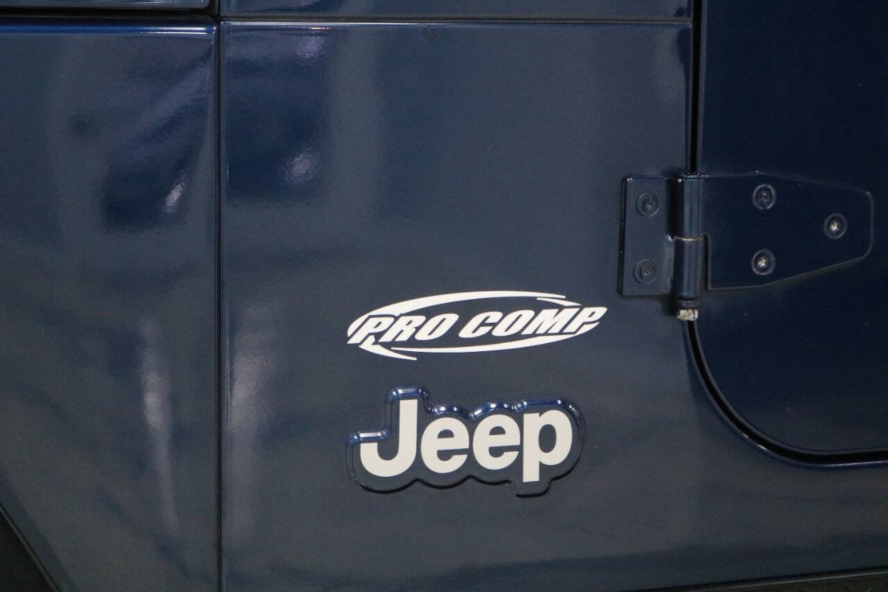 Used 2004 Jeep Wrangler Rubicon AWD/4WD image 44