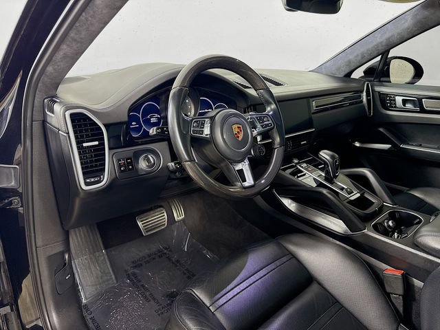 Used 2020 Porsche Cayenne Turbo image 9