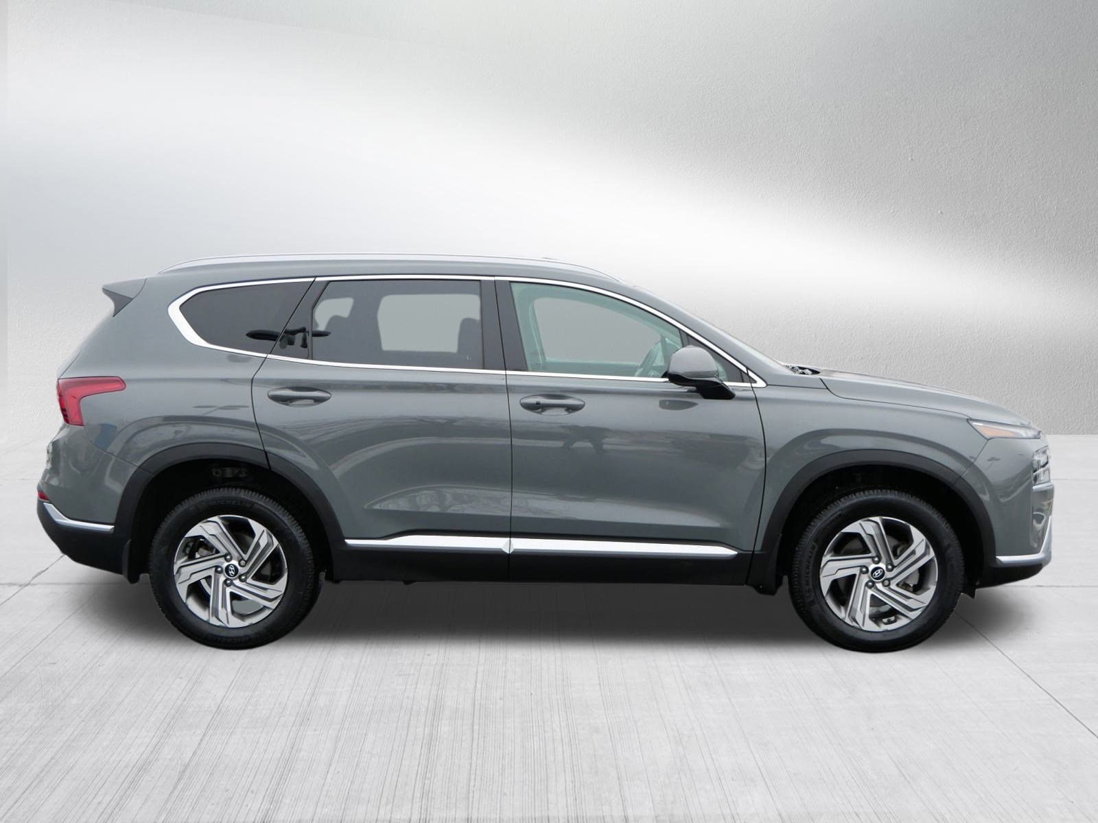 Used 2022 Hyundai Santa Fe SEL image 8