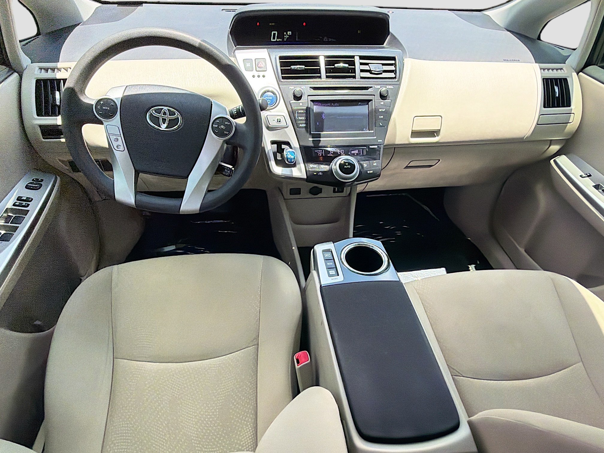 Used 2014 Toyota Prius V Two FWD image 14