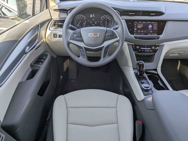 New 2025 Cadillac XT5 Premium Luxury FWD image 17