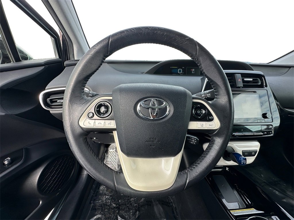 Used 2017 Toyota Prius Three image 12