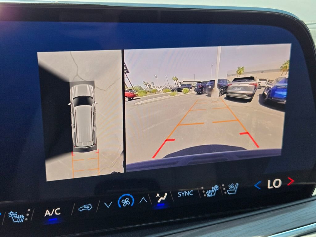 New 2025 Chevrolet Suburban Premier AWD/4WD image 12