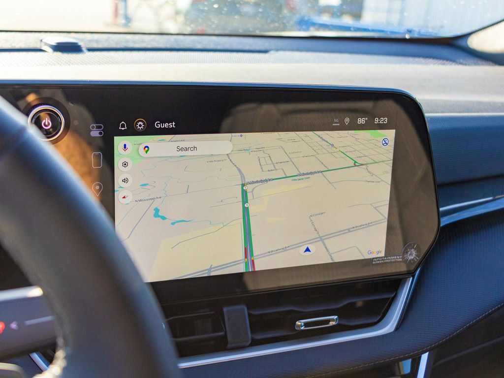 New 2025 Chevrolet Equinox LT w/ Safety and Technology Package image 24