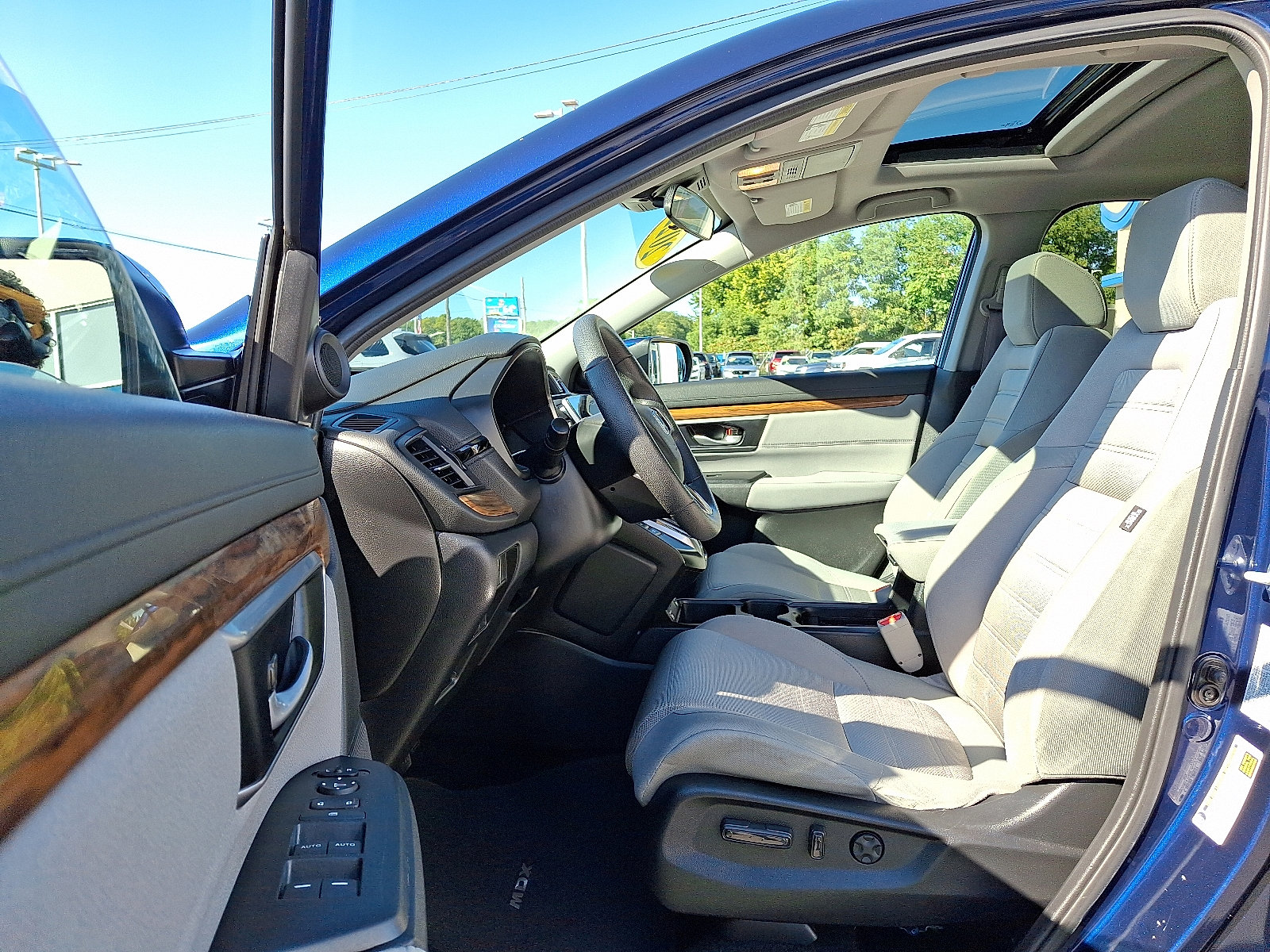 Used 2022 Honda CR-V EX image 14