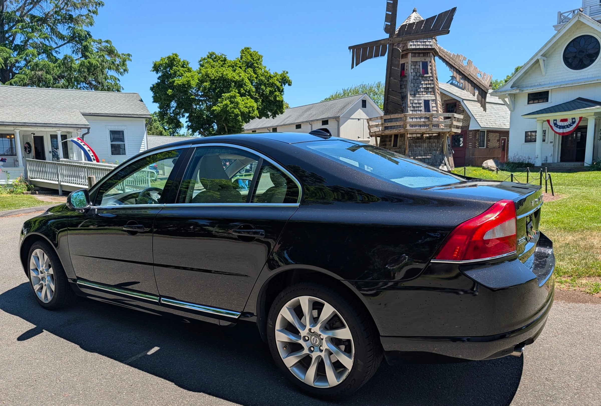 Used 2012 Volvo S80 T6 w/ Climate Pkg AWD/4WD image 2