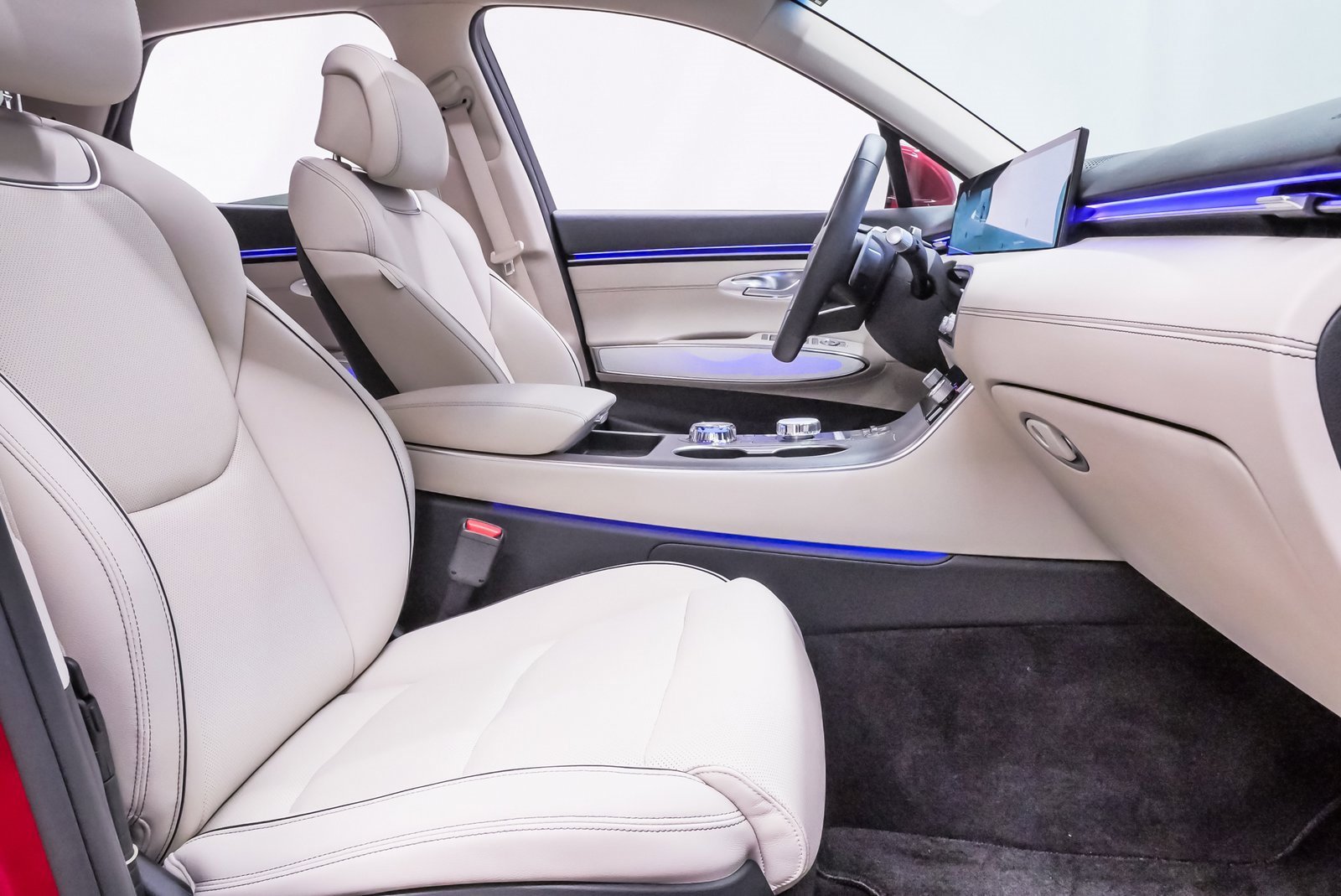 Certified 2026 Genesis GV70 2.5T Advanced image 14