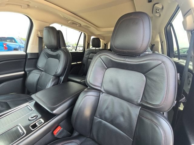 Used 2023 Lincoln Aviator Reserve w/ Equipment Group 201A AWD/4WD image 26