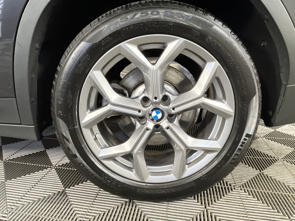 Used 2022 BMW X3 xDrive30i w/ Convenience Package AWD/4WD image 16