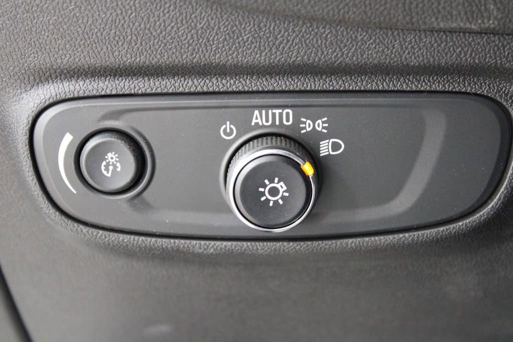 Used 2024 Chevrolet Equinox RS w/ RS Leather Package image 38