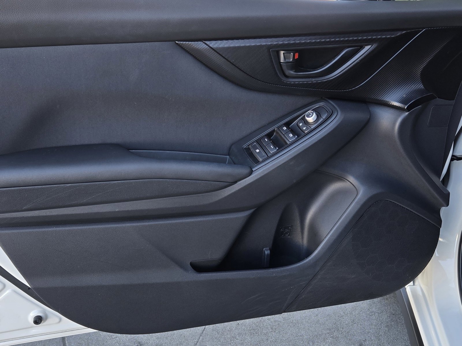 Used 2023 Subaru Crosstrek 2.0i Premium image 9